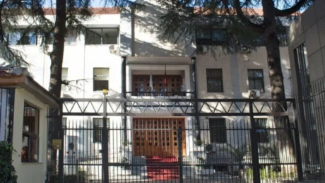CfarĂ« po ndodh kĂ«shtu? Pas vr*sjes sĂ« Astrit Kalas, sot roja e GjykatĂ«s sĂ« Apelit…