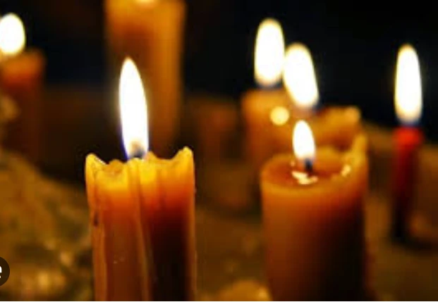 LAJM TRAGJIK: Humb jetën në moshë të re motra e këngëtarit të njohur shqiptar