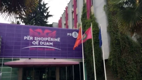 “Do të pr*sim kokat e fëmijëve”, KËRCËN0HET deputetja e Partisë Socialiste