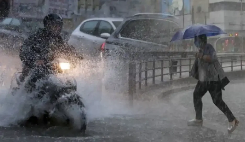 Reshje intensive, paralajmërohen qytetarët: Kini kujdes në këto data