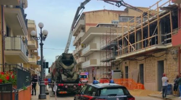 Ngjarje tragjike! U g*dit nga betonierja aksidentalisht, humb jetën i riu shqiptar