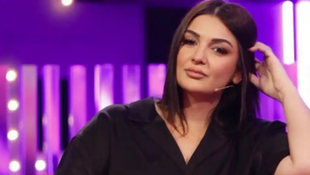 Cfare na degjuan veshet, Olsa Muhameti në lidhje dashurie me konkurrentin e Big Brother Vip?