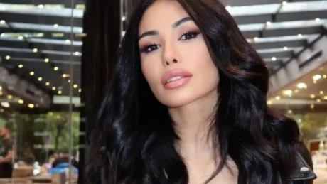 Soni malaj feston ditëlindjen dhe s’do ta besoni sa vjec mbush kengetarja