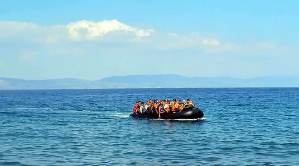 Tragjedi në det, të paktën 14 emigrantë të vd*kur pas fundosjes së gomones