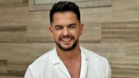 “Humbi ndjenjat gjatë koncertit”, aktori rrëfen momentet e fundit të Shpatit: Selvija u mundua shumë por…