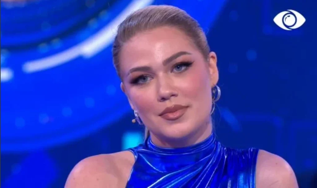 Keisi Medini provokuese, shfaqet pa të bre*dshme