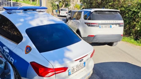 LAJM I FUNDIT/ Krim në familje në vend, djali vr*t babanë