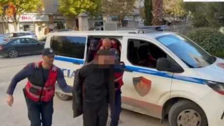 Zbardhet dinamika e krimit TRONDITËS në Durrës: 25-vjeçari goditi të atin me dru në kokë, më pas i nguli thikën në…