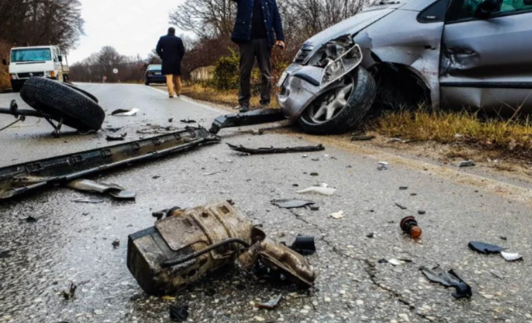 Aksident me vd*kje në vend! Humbin jetën 2 persona, ja në cfarë gjendje ishte shoferi që shkaktoi tragjedinë