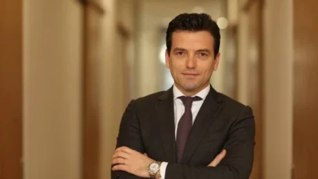 Agron Shehaj në Zl! Kryetari i Partisë humb njeriun e zemrës