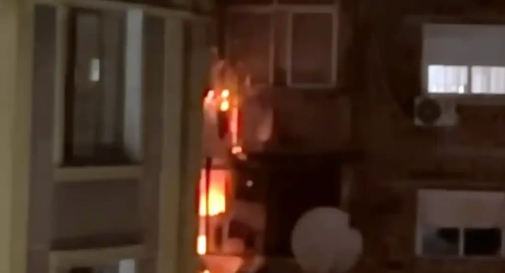 PANIK NË TIRANË/ Shpërthen bombola e gazit në një banesë, policia në vendngjarje