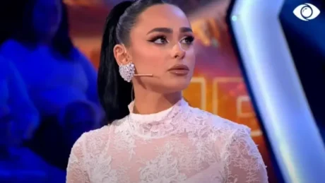 Do habiteni! Egli Tako pëson ndryshimin DRASTIK në pamje, ja si duket ajo tani (Foto)