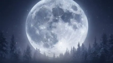 ERDHI “Hëna e Plote”! Ja çfarë DUHET të bëni sonte para orës 23:00 që të tërhiqni Fat dhe Dashuri!