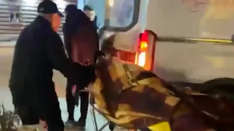 Adriatik Lapaj dërgohet në spital me ambulancë, i ra bombola e gazit në kokë