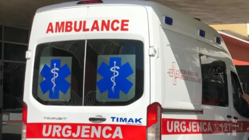 Humbi ndjenjat gjatë punës në fabrikë, ndërron jetë 21-vjeçari