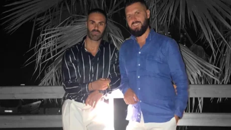 Miri qau në dhomën e rrëfimit pas ndarjes nga Selin/ Miku i tij bën reagimin e papritur publikisht