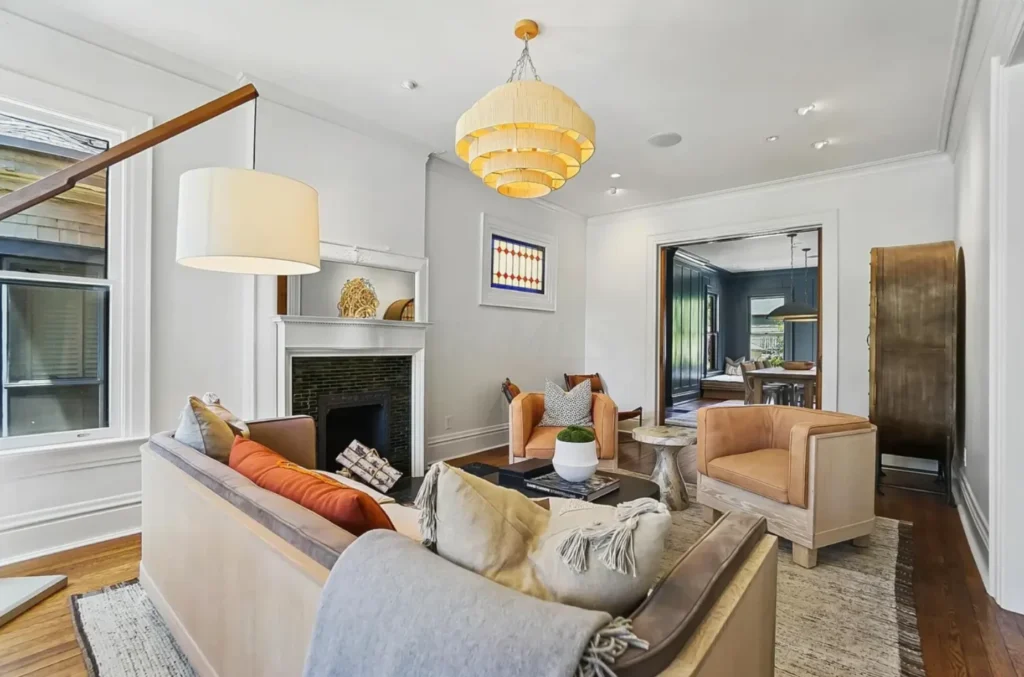 Discover the Charm of Classic American Foursquare Living in Columbus, OH!